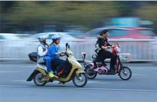 電動(dòng)車定位管理支持速度監(jiān)控